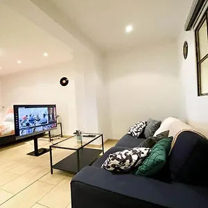 Stilvolle City-flat Mit Privater Sauna Und Netflix Privatunterkunft Hamburg