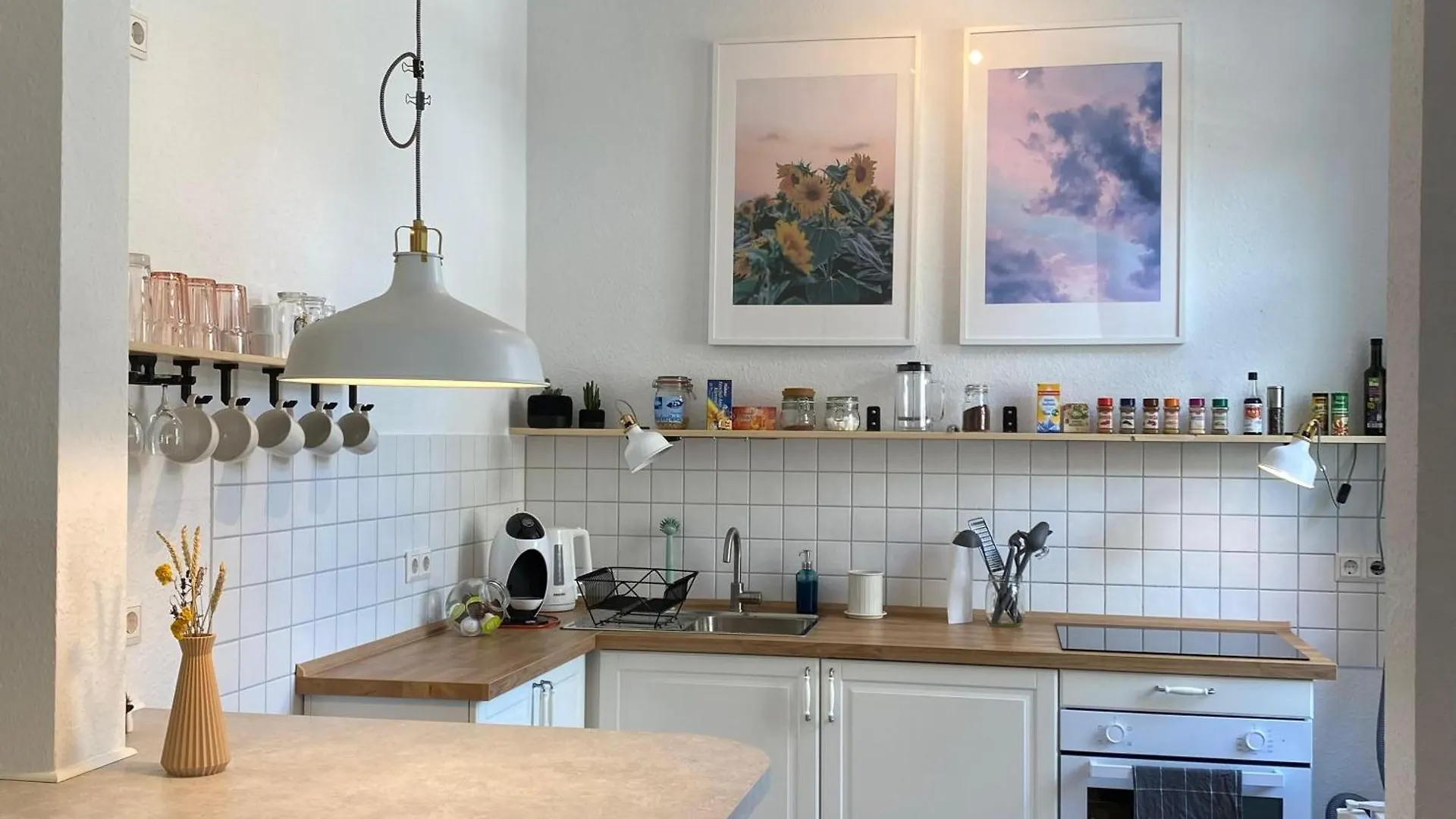 Zentrale, Gemuetliche Wohnung In Dresden