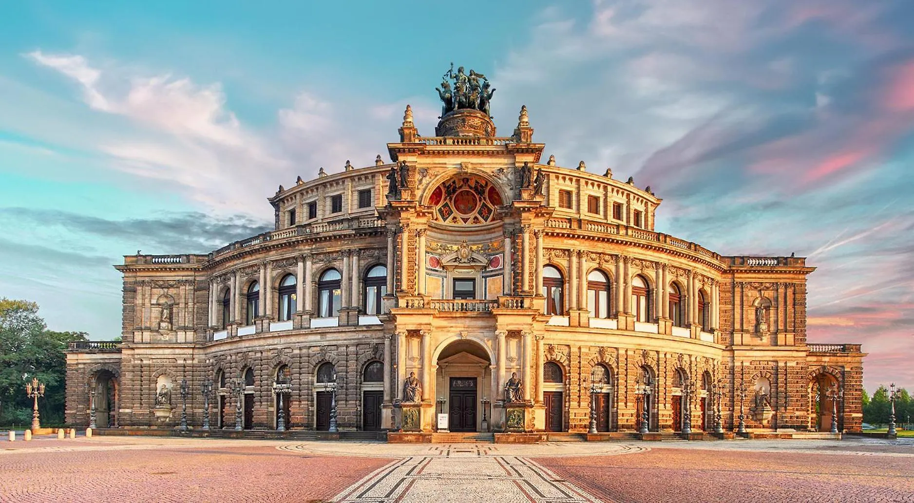 Zentrale, Gemuetliche Wohnung In Dresden